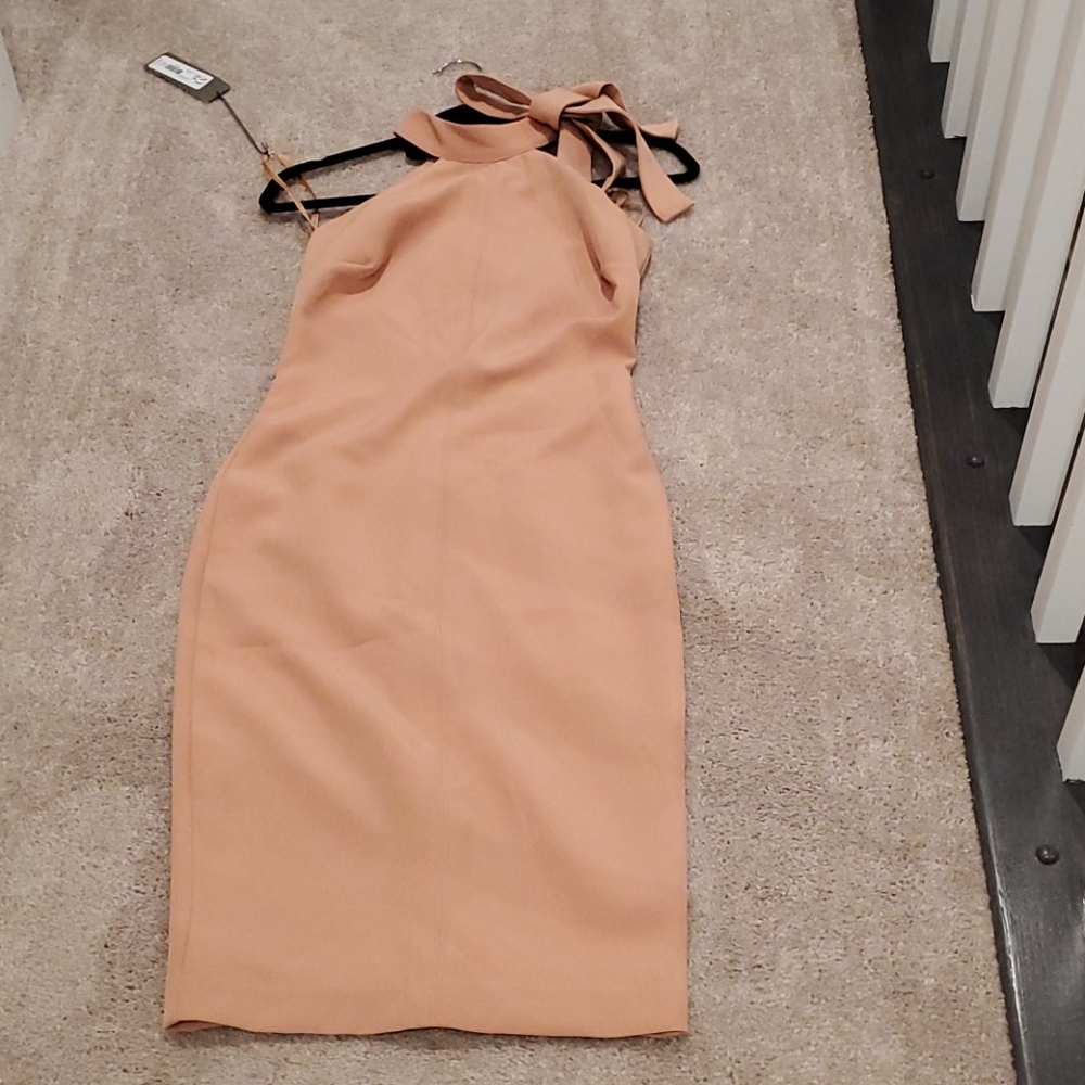 Dress Halter w/tie 🎀  NEVER WORN